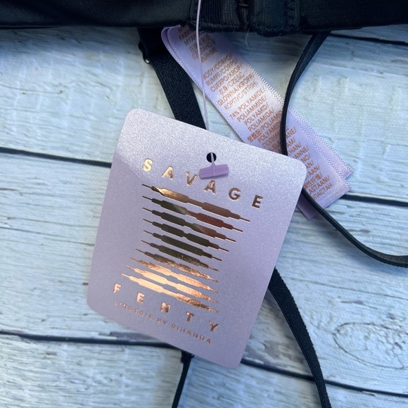 NWT savage x fenty core microfiber removable + adjustable strap bra - Picture 5 of 7